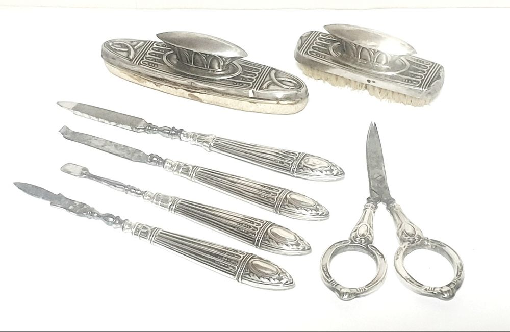Art Nouveau Manicure Set – 7-Piece Portuguese Silver with Contrasted Wild Boar Head