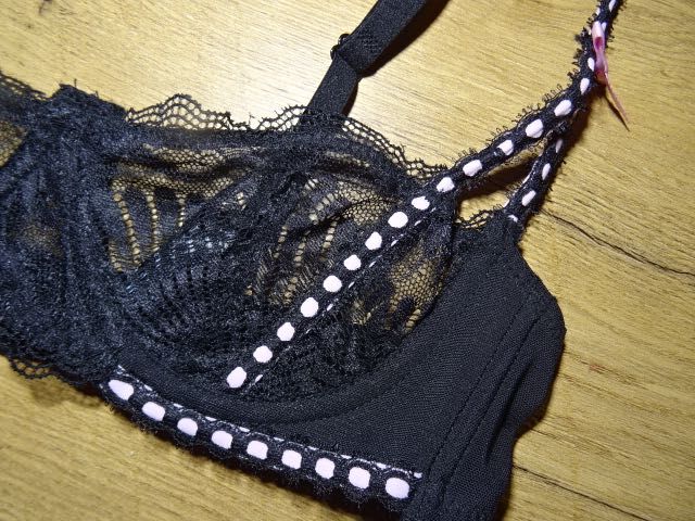 Primark biustonosz czarny koronkowy 75 A