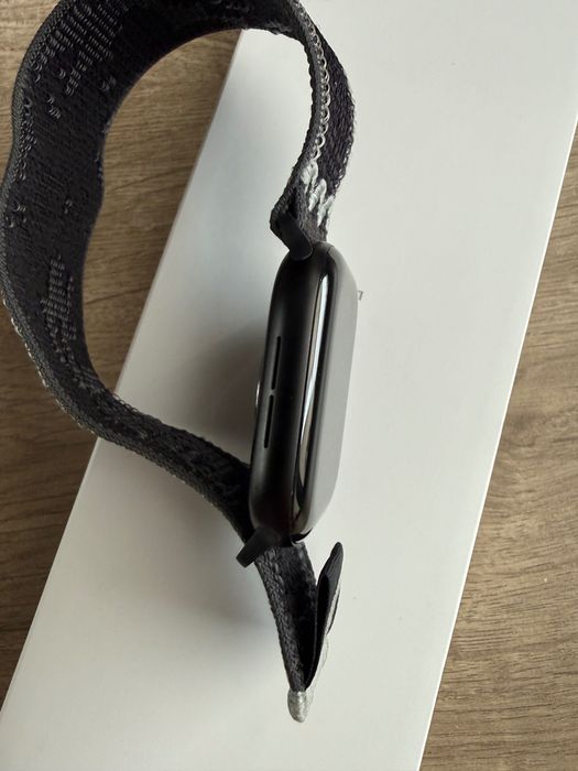 Apple Watch Series 12 46mm Preto