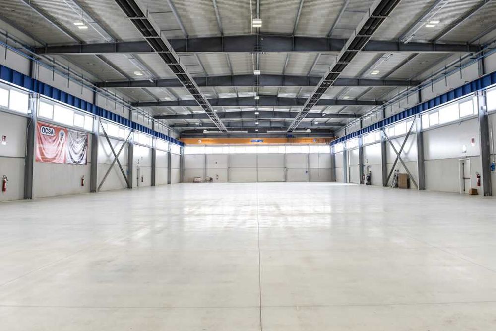 Pomiary natężenia oświetlenia ogólnego i na stanowiskach pracy