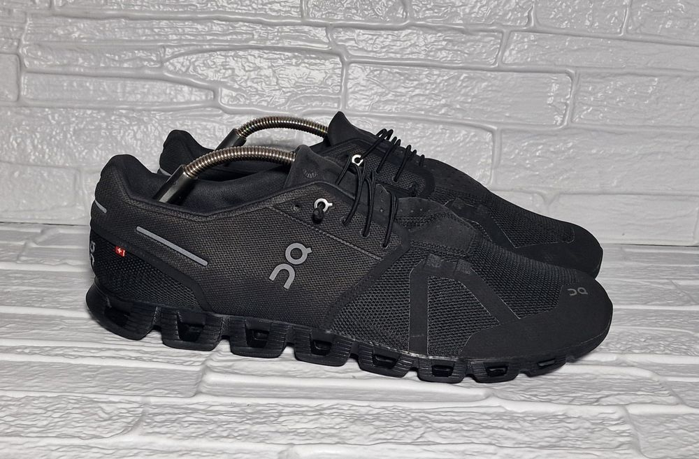 Бігові кросівки велетні On Cloud (48-49 розмір)