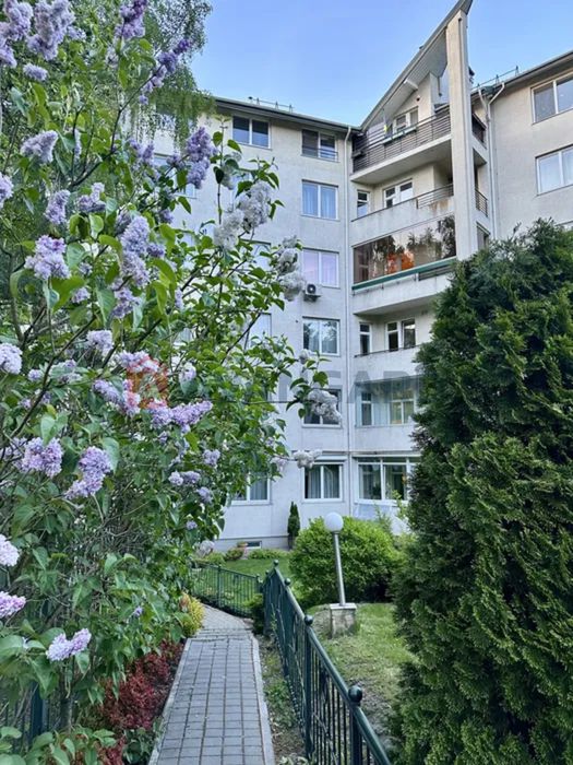 Простора елітна квартира 154 м² у парковій зоні Погулянки