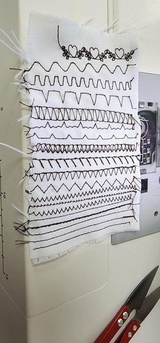Швейна машина Janome Excellent Stitch 200