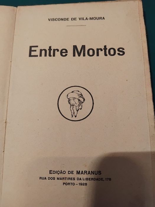 Livro “Entre Mortos”