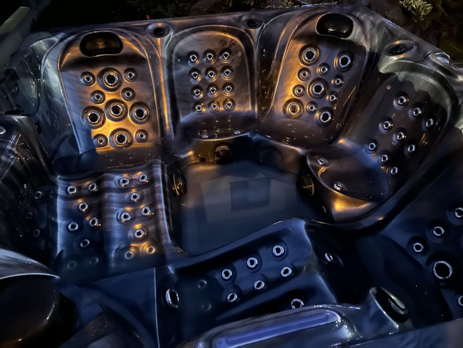 Jacuzzi ogrodowe BALBOA 4x pompa 100 dysz ozon audio LED