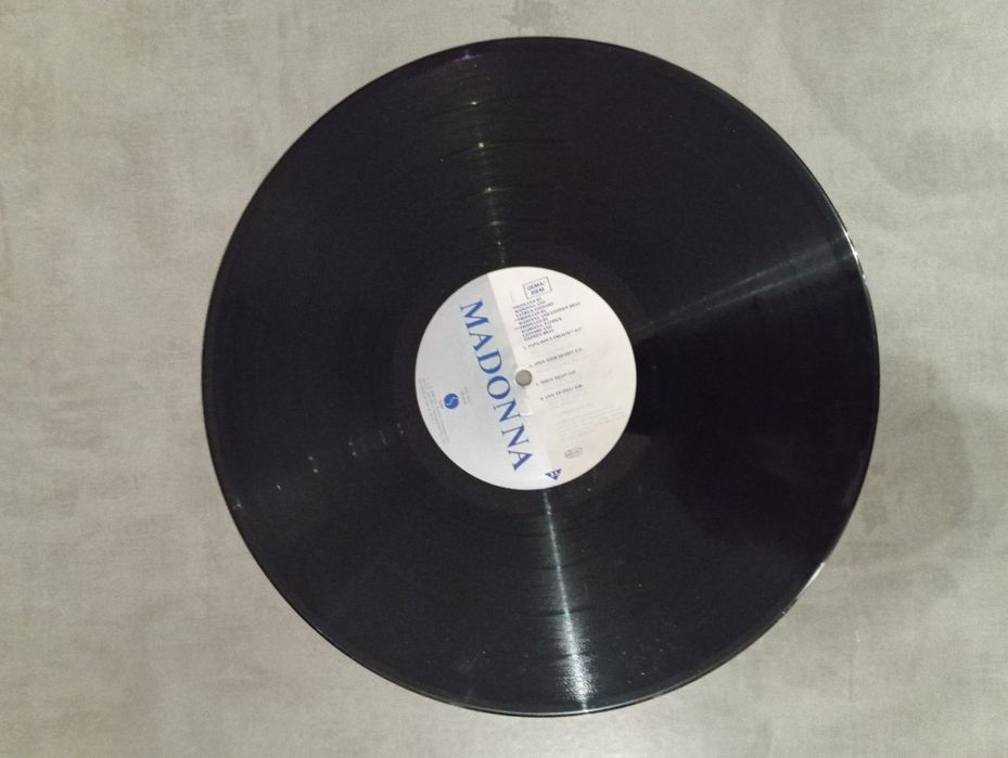 Płyty winylowe ABBA Greatest Hits Vol. 2 oraz MADONNA True Blue