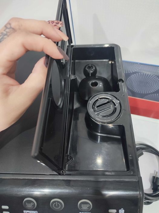 Кавоварка Saeco Minuto HD 8760