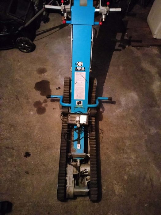 Schodołaz  gąsienicowy TK100