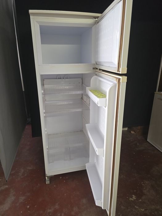 Frigorífico Gralux 2 portas – em bom estado