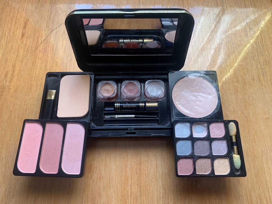 Косметичний набір Ruby Rose