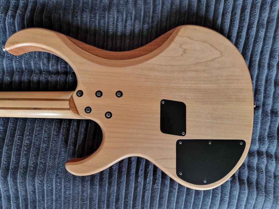 Gitara basowa Ibanez BTB 550