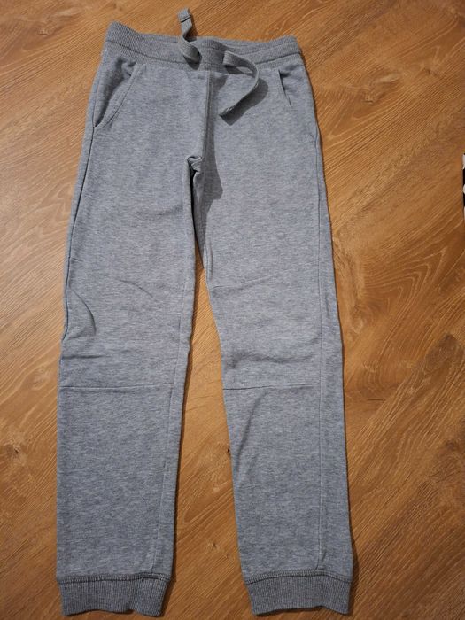 Spodnie dla chłopca 128
