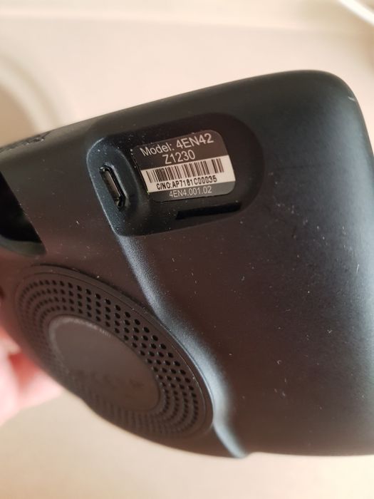 Навігатор gps tomtom