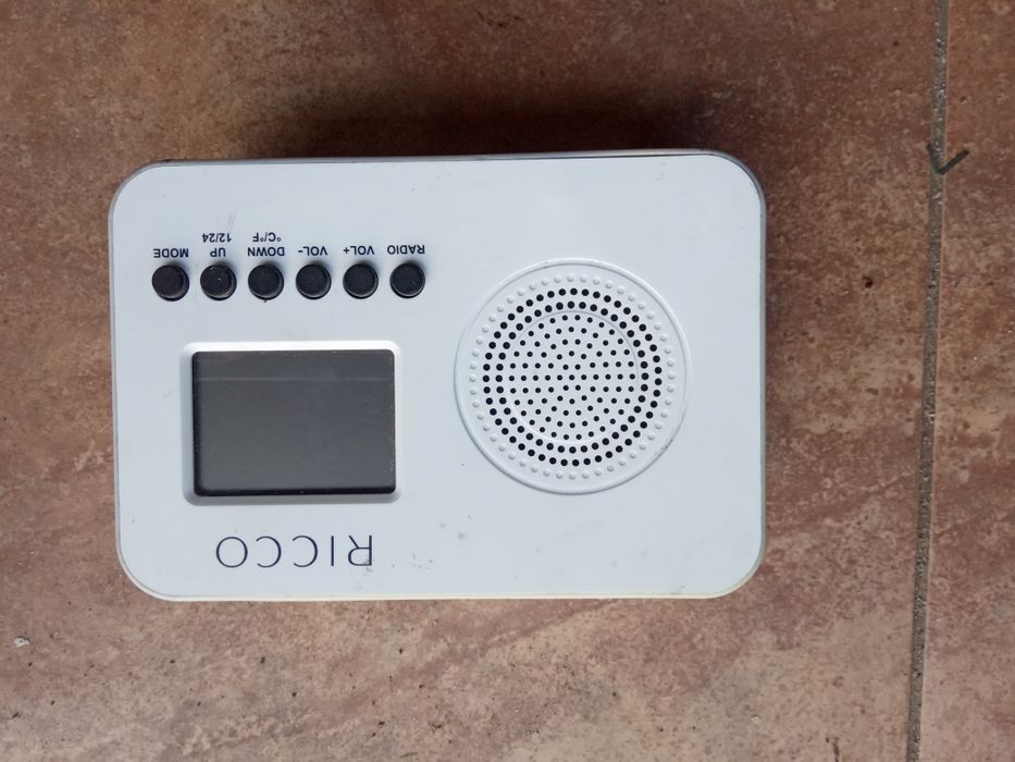 Radio budzik Ricco