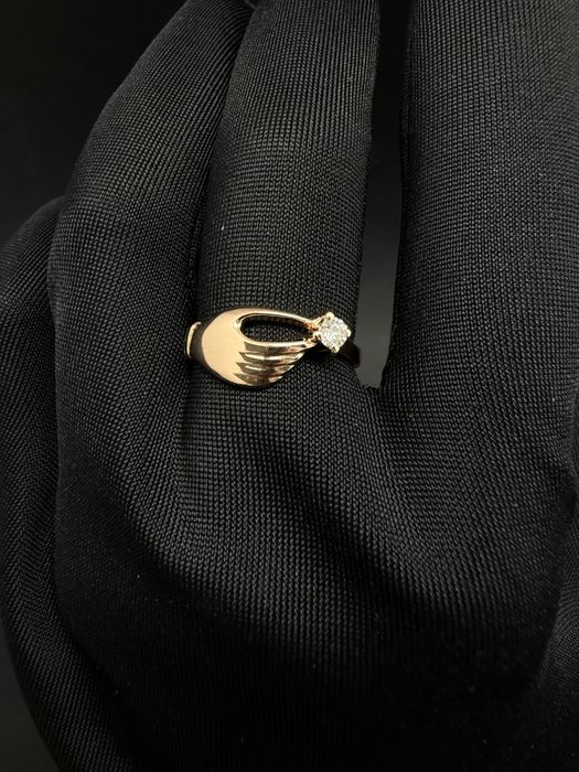 Золота каблучка / Золотое кольцо / Діамант / Бриллиант