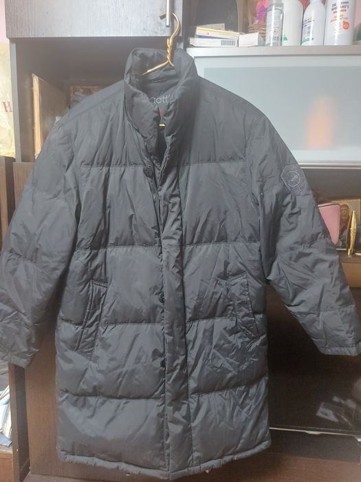 Пуховик Bugatti...