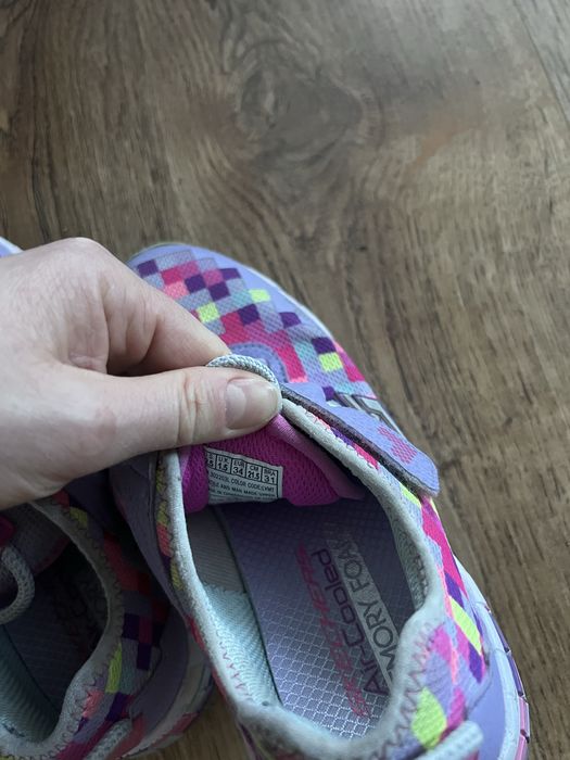 Кросовки,кросівки Skechers