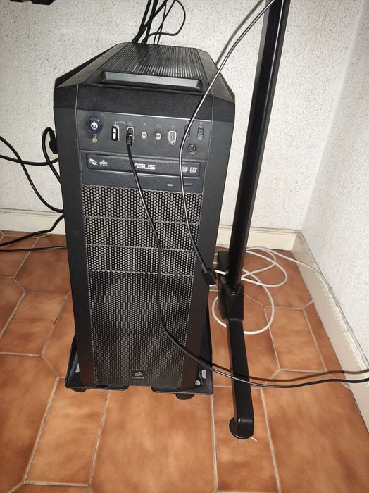 PC Gaming for €700: R5 5600X + RX 6600 XT, 16 GB DDR4 CL1664283901122178122