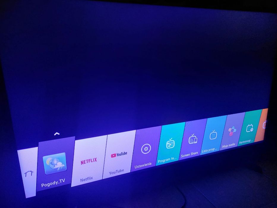 TV LG 43 cale  ze smartem