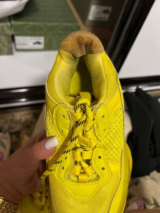 Кросівки balenciaga жовтий колір