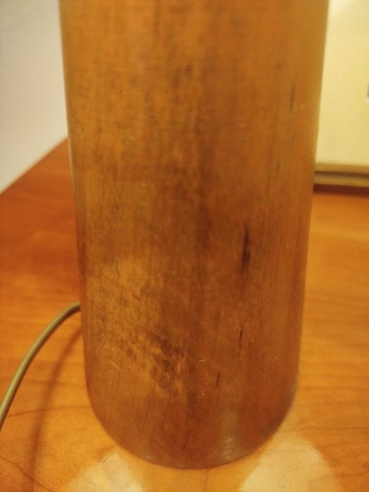 Candeeiro de mesa/secretária com base em madeira