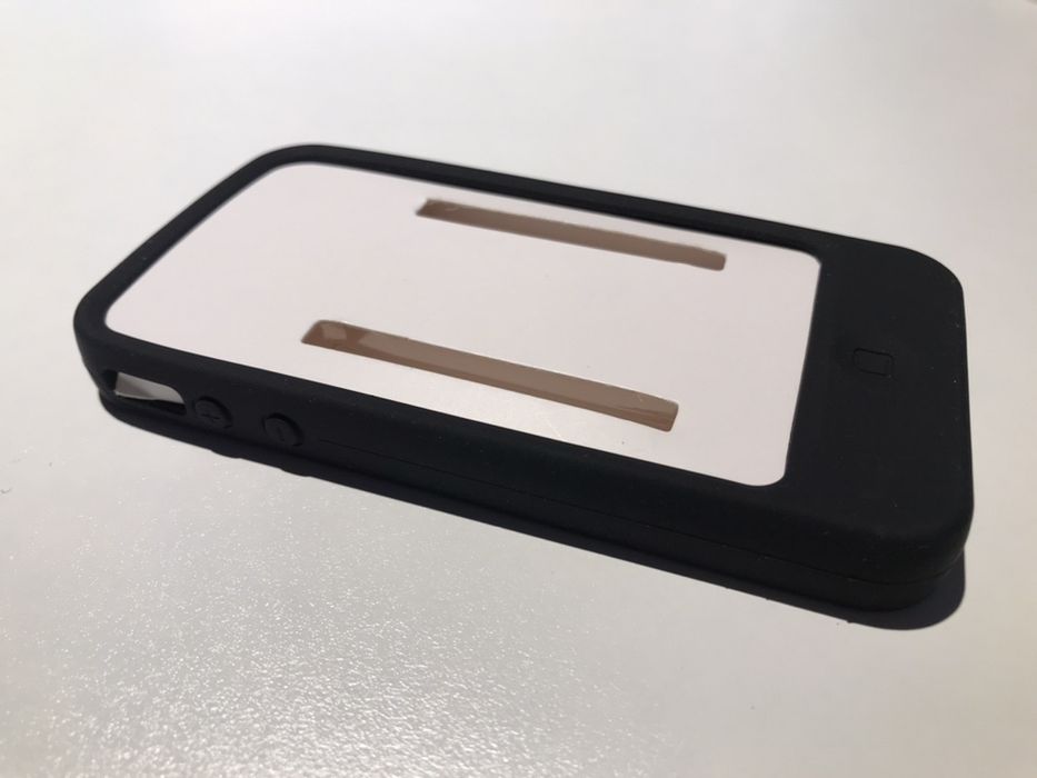 Capa para iPhone 4/4S em silicone Belkin - NOVO