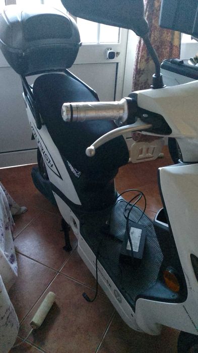 Vendo mota elétrica