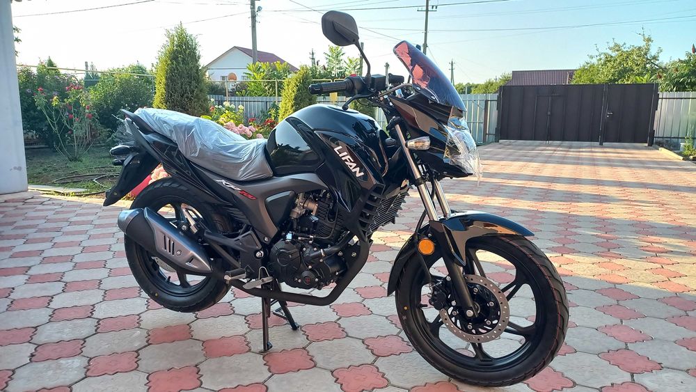 Продам новий мотоцикл SPARK SP150R-12S,м.Синельникове,м-н "Мото-Рай".