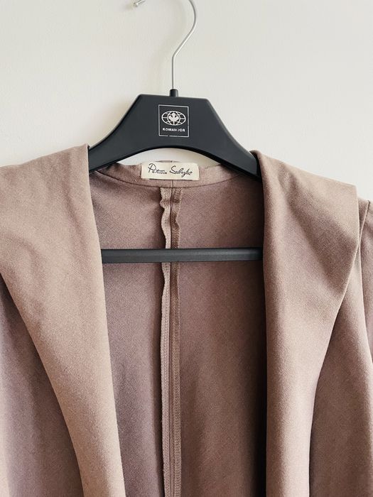 Beżowa luźna marynarka rozmiar S