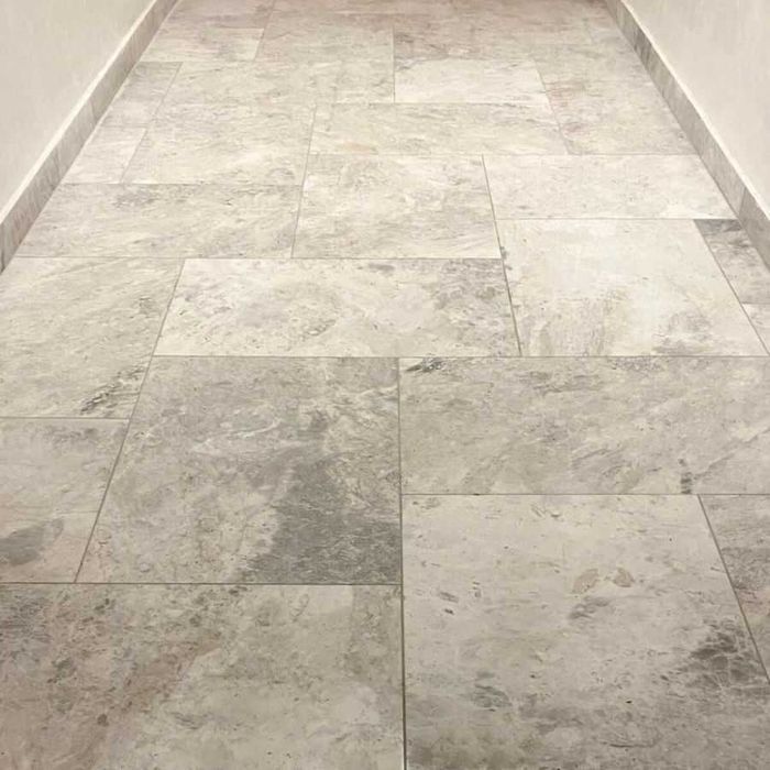 Płytki Marmurowe Royal White bębnowane komplet 0,742 m2 marmury