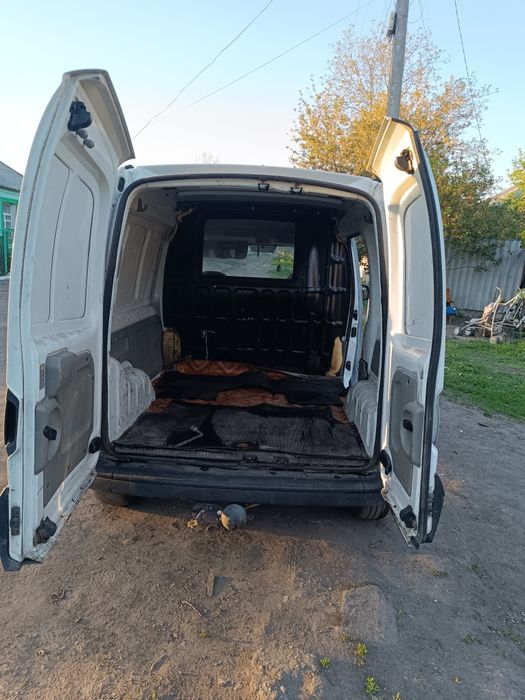 Продам renault kenwoo 2008 год дизель 1.5 k9k