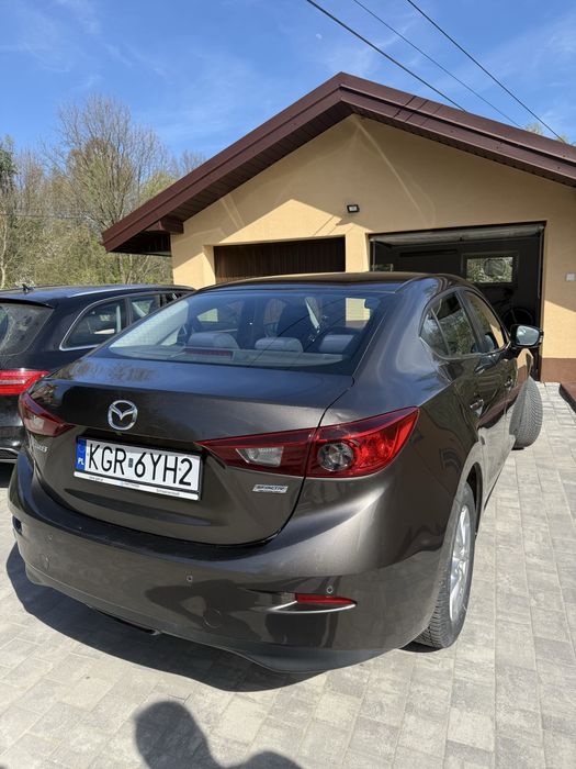 Samochód Mazda 3