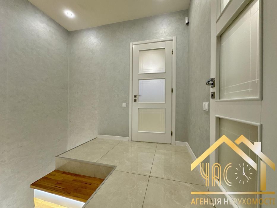 Таунхаус 95 м² з ремонтом і меблями, Жуляни, Київ