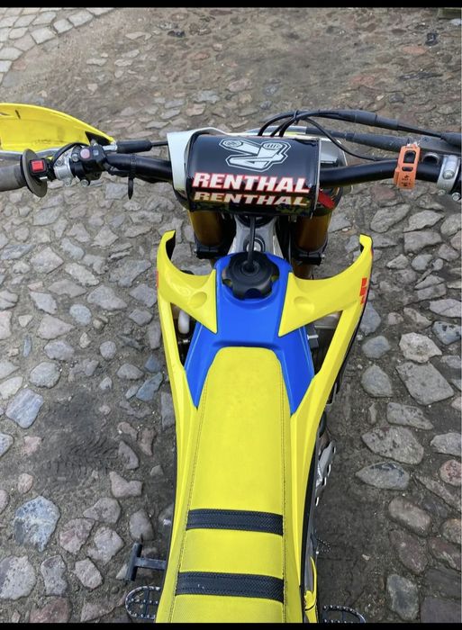 Cross SUZUKI RMZ250