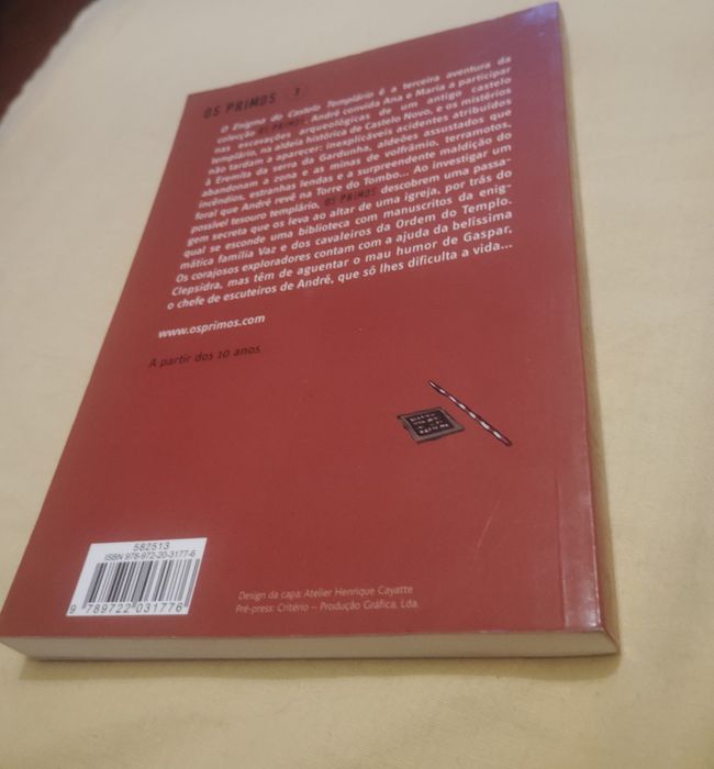 Livro juvenil Coleção Os Primos O Enigma do Castelo Templário Novo