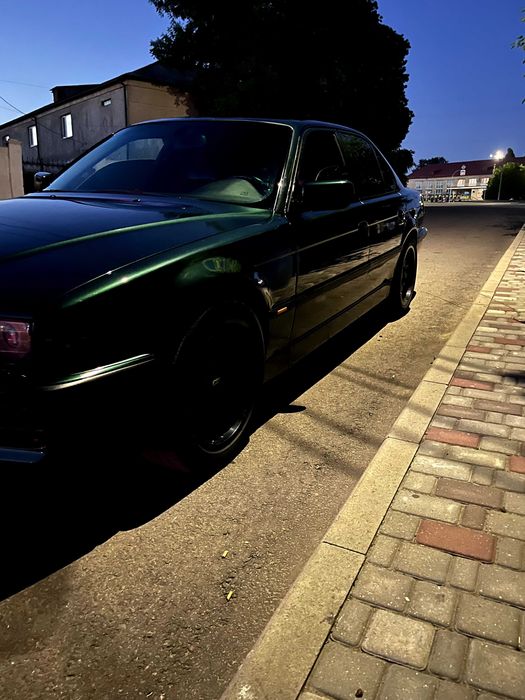 BMW e38 m60b30 механика