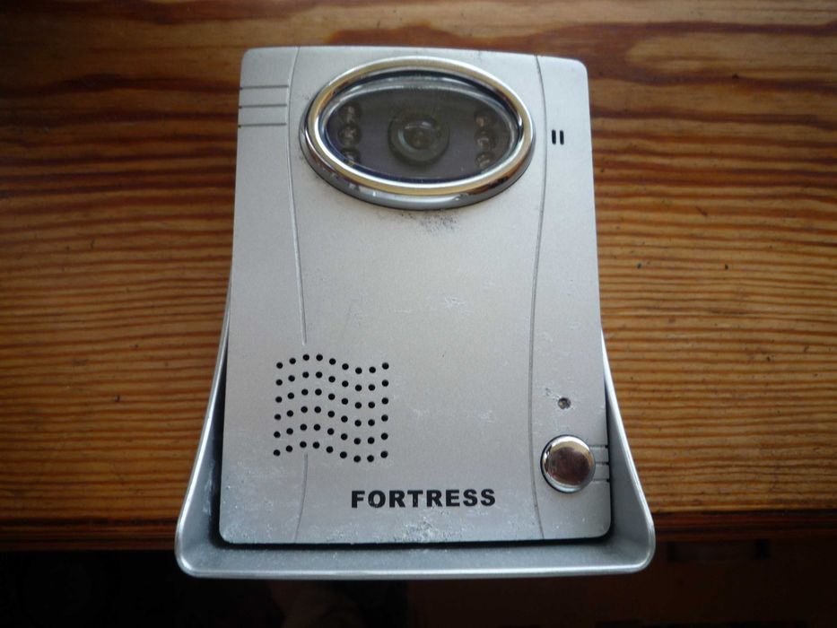 Видео глазок Fortress