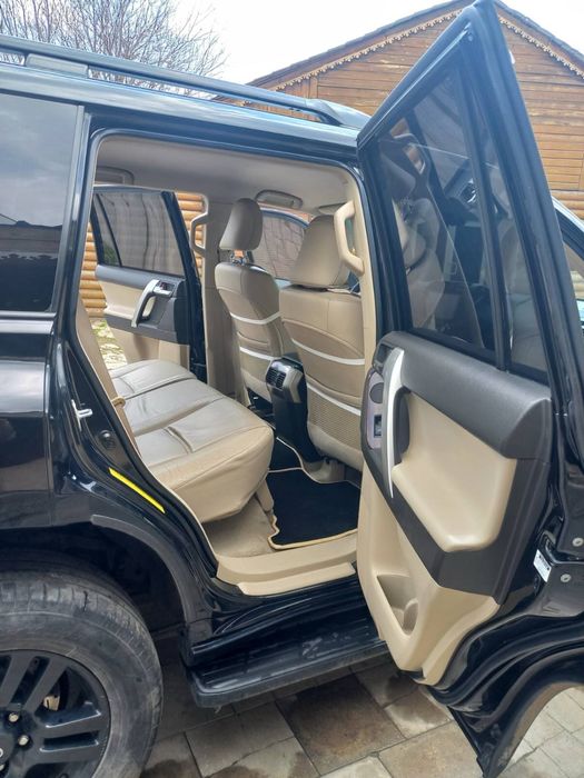 Toyota Land Cruiser 150