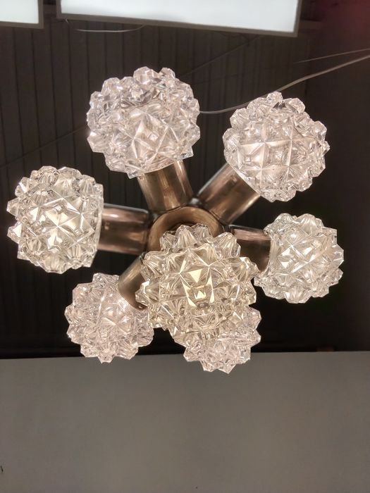 lampa sufitowa wisząca żyrandol szklany  Jeżyk Czechosłowacja lata 70