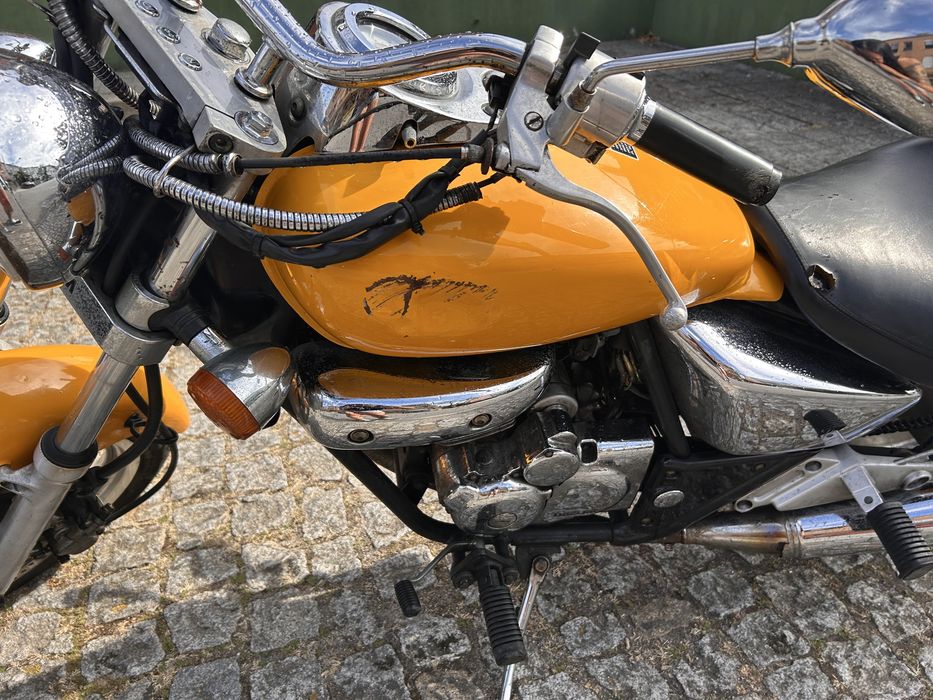 Moto Daelim VT 125
