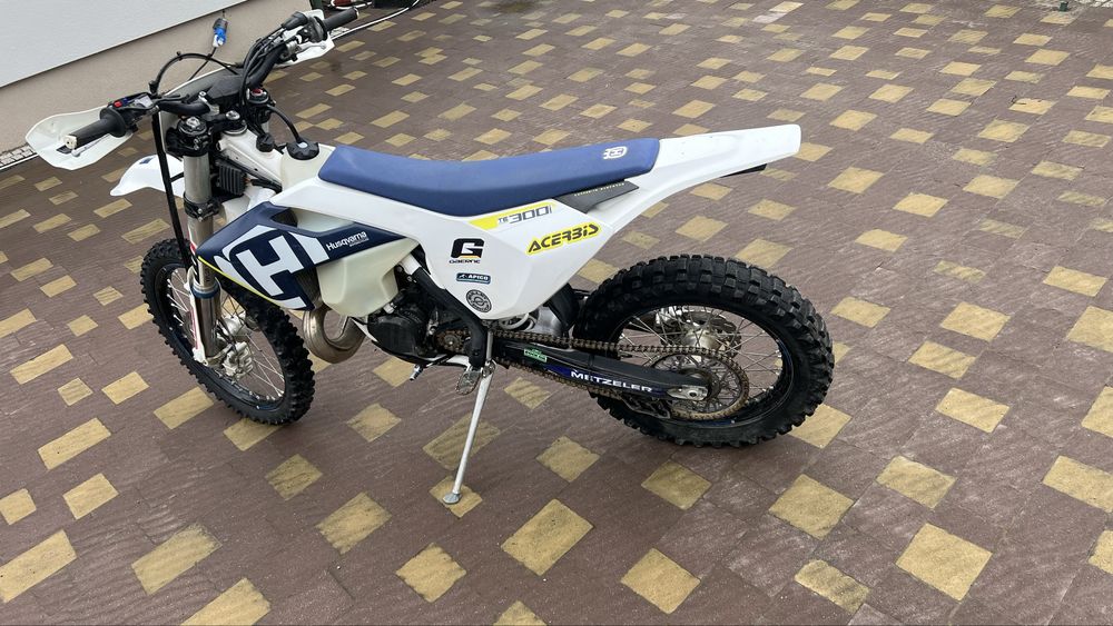 Мотоцикл крос ендуро Husqvarna TE300I