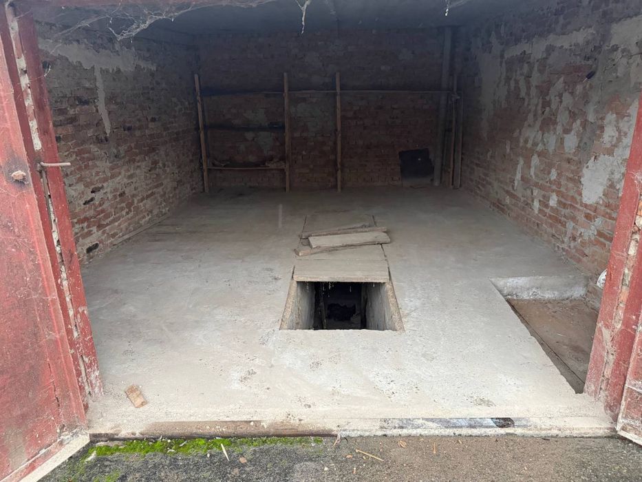 Продам гараж район Загробище