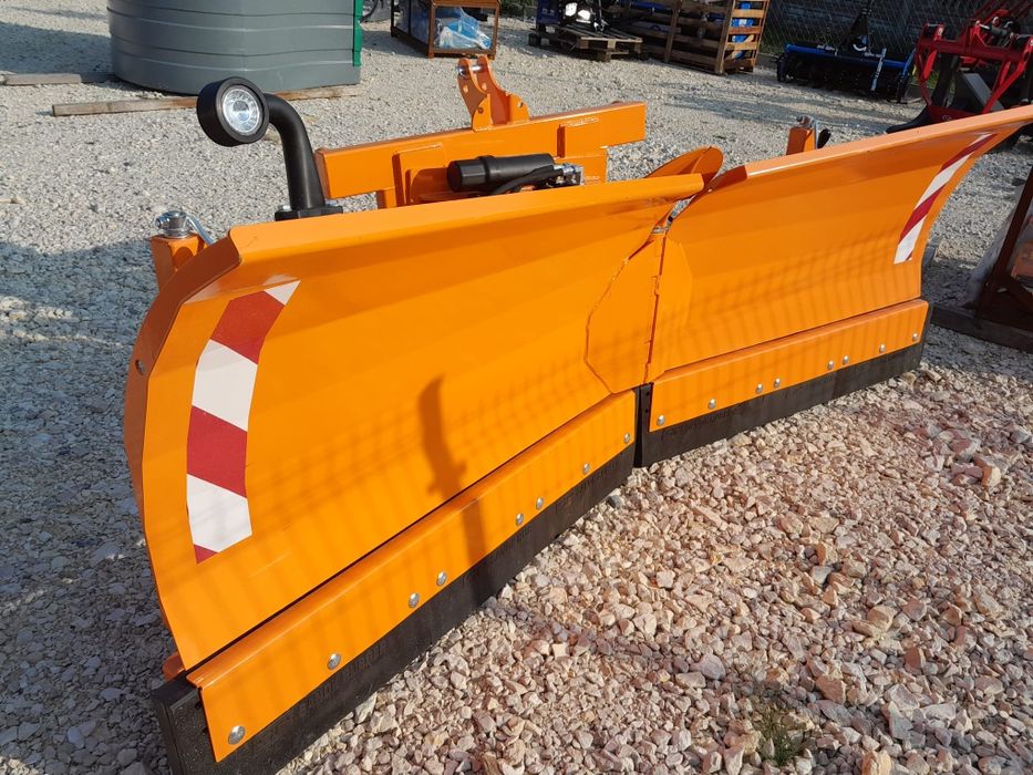 Pług komunalny do śniegu strzałka VOLANT 2.5-3.2 m TRANSPORT