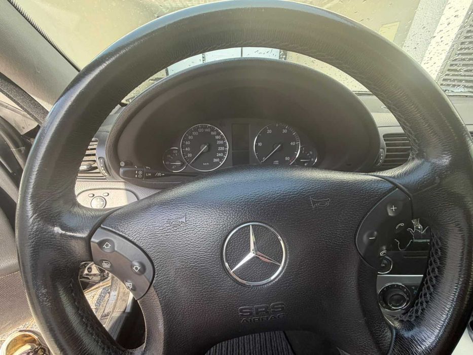 Mercedes-Benz C 220 CDI Modelo 203 008