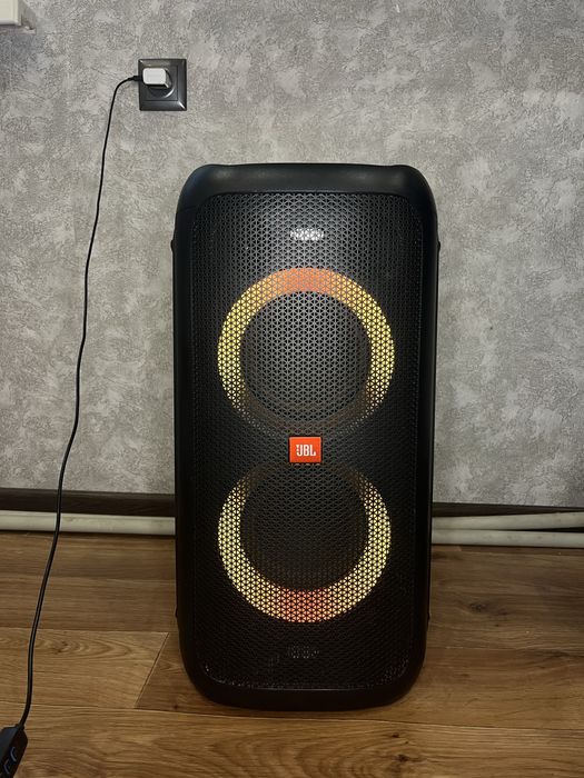 Jbl party box 100