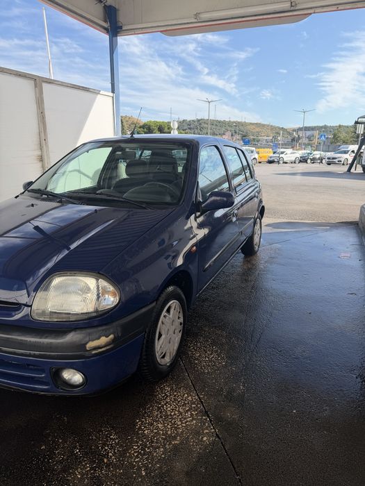 Renault Clio — fotografia 4