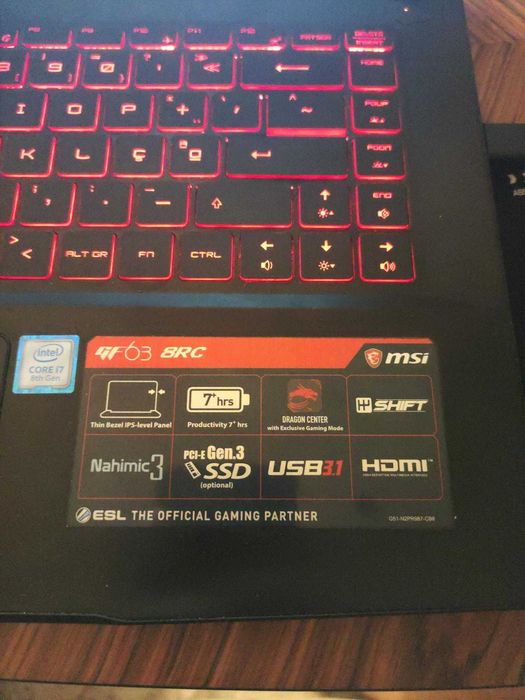 Portatil MSI Intel Core i7 8GB RAM, 500GB