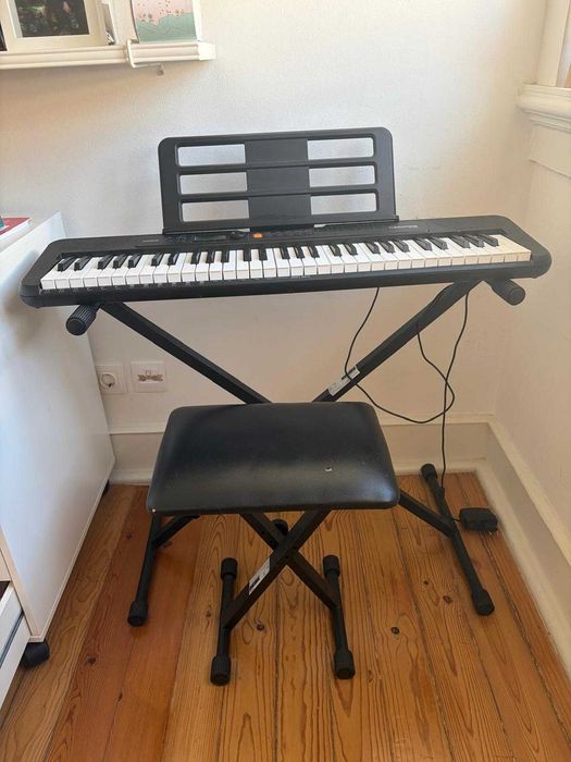 Conjunto Piano e banco - CASIO Casiotone CT5200