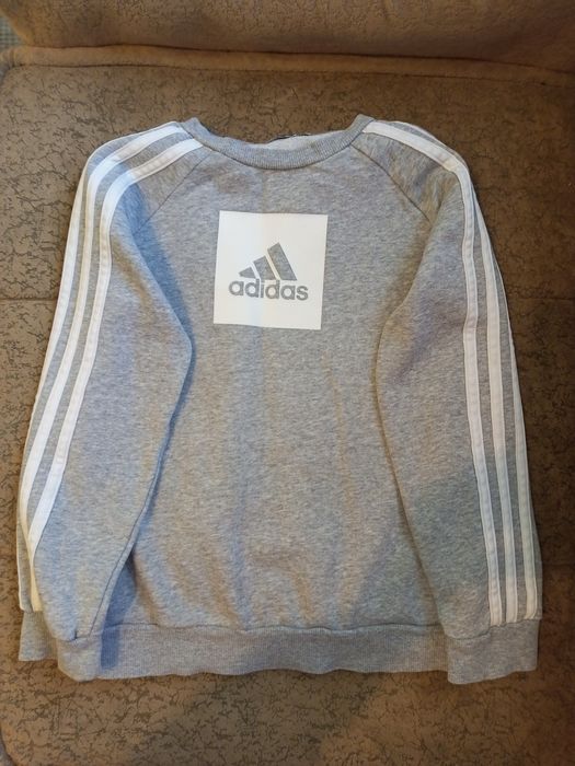 Спортивна кофта.