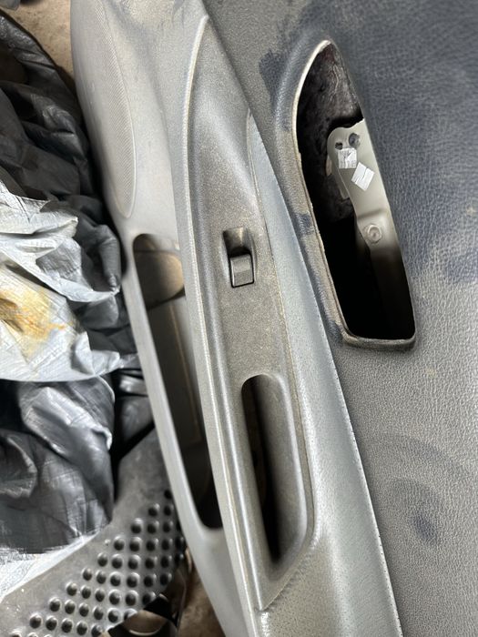 Дверні карти Mazda 6 GG 2002-2008